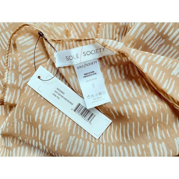 Sole Society Printed Dusty Mustard Ruana One Size Cover Up NEW - Picture 6 of 8